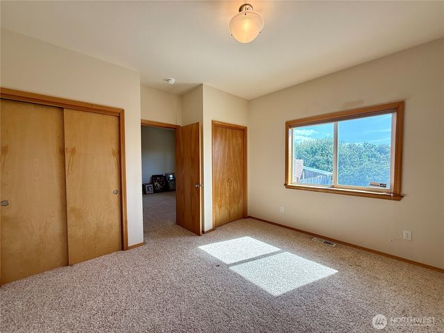 1160 Greenview Avenue SW, Ocean Shores, WA 98569