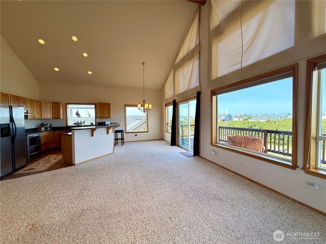 1160 Greenview Avenue SW, Ocean Shores, WA 98569