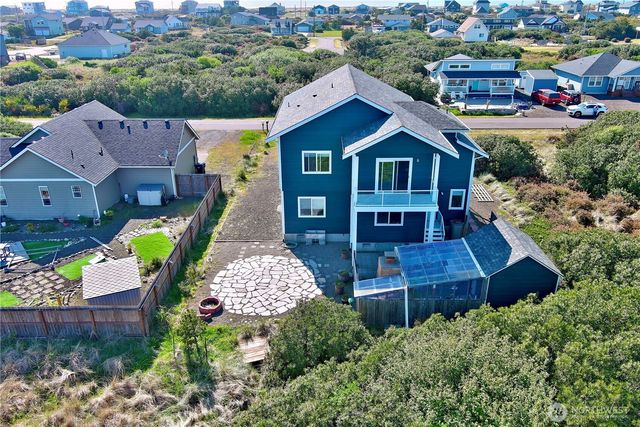 1160 Greenview Avenue SW, Ocean Shores, WA 98569