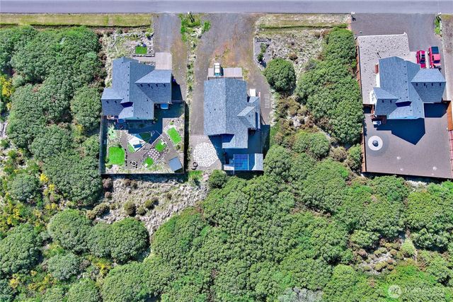 1160 Greenview Avenue SW, Ocean Shores, WA 98569