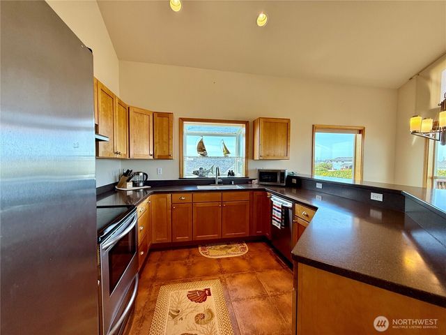 1160 Greenview Avenue SW, Ocean Shores, WA 98569