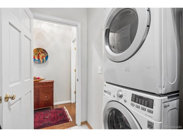 8671 Mallard Pl, Highlands Ranch, CO 80126