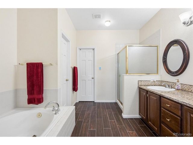 8671 Mallard Pl, Highlands Ranch, CO 80126