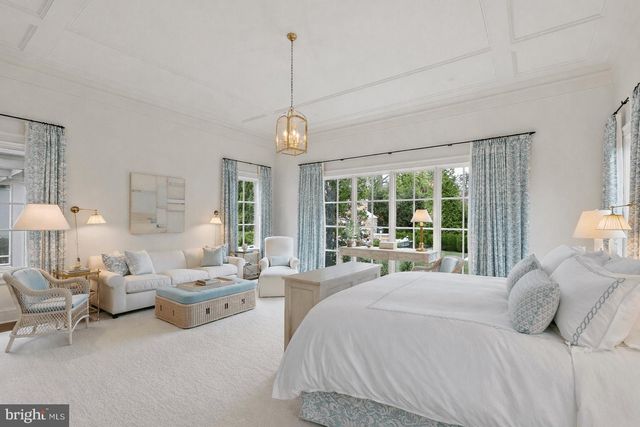 1321 DARNALL DR, Mclean, VA 22101
