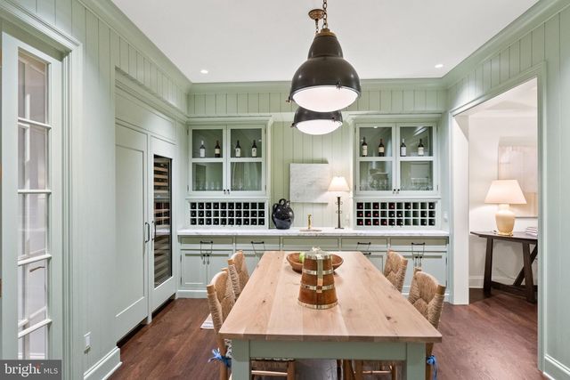 1321 DARNALL DR, Mclean, VA 22101