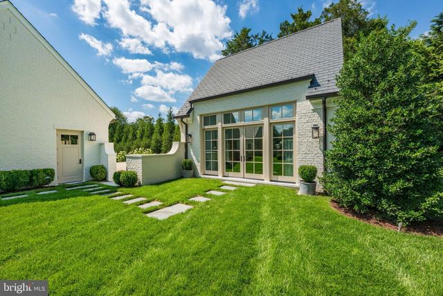 1321 DARNALL DR, Mclean, VA 22101