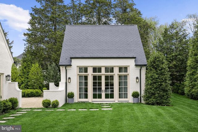 1321 DARNALL DR, Mclean, VA 22101