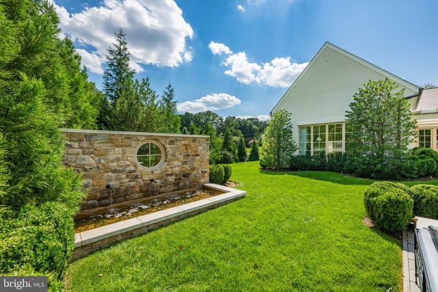 1321 DARNALL DR, Mclean, VA 22101