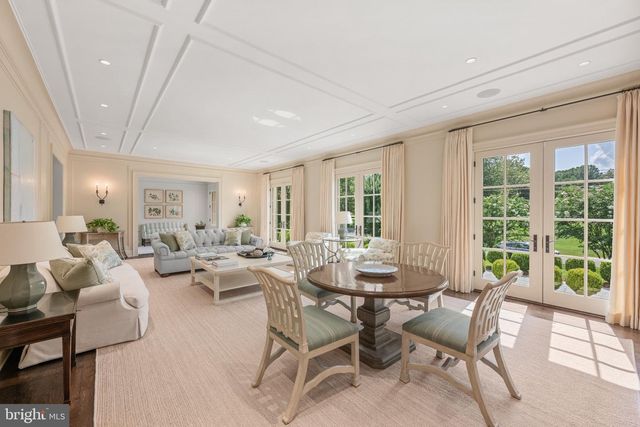 1321 DARNALL DR, Mclean, VA 22101