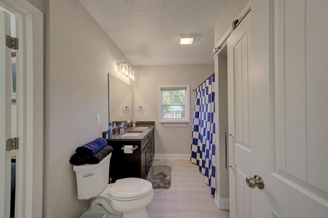 S5667 Old Lake Road, Baraboo, WI 53913