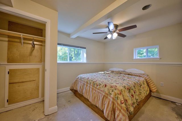 S5667 Old Lake Road, Baraboo, WI 53913