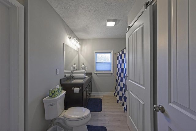 S5667 Old Lake Road, Baraboo, WI 53913