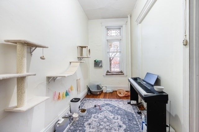 382 Riverway 2, Boston, MA 02115