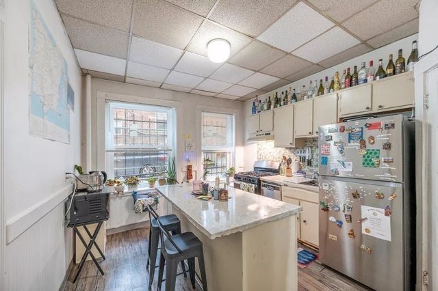 382 Riverway 2, Boston, MA 02115