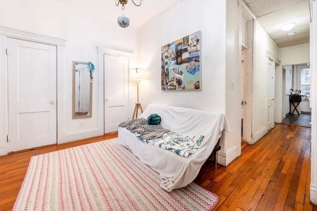 382 Riverway 2, Boston, MA 02115