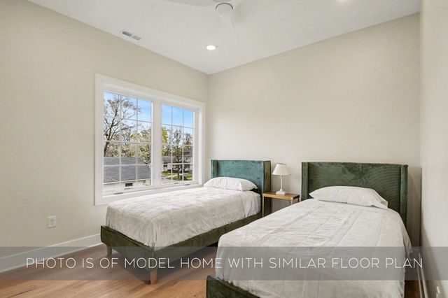 1249 Corby Boulevard B, South Bend, IN 46617