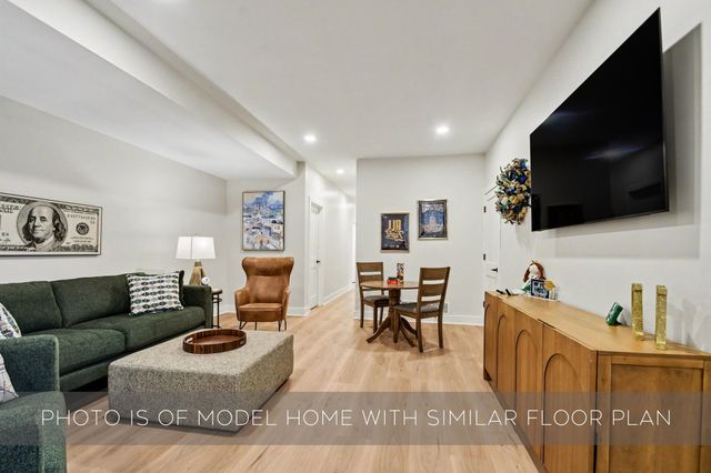 1249 Corby Boulevard B, South Bend, IN 46617