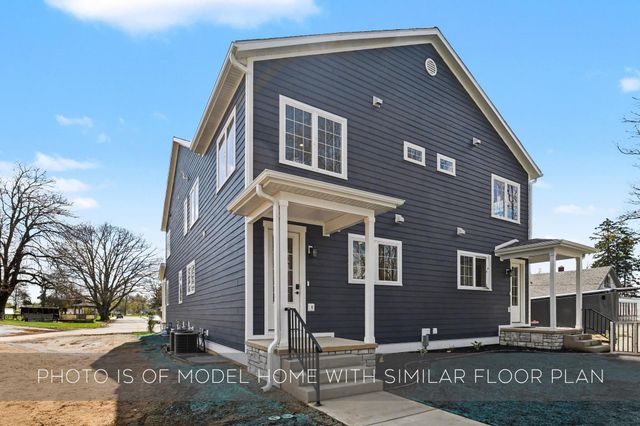 1249 Corby Boulevard B, South Bend, IN 46617
