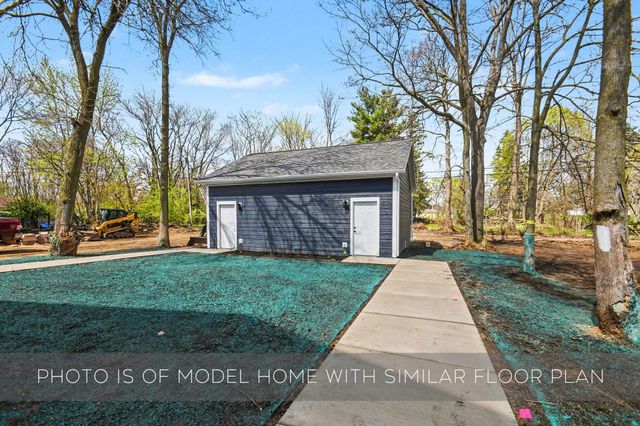1249 Corby Boulevard B, South Bend, IN 46617