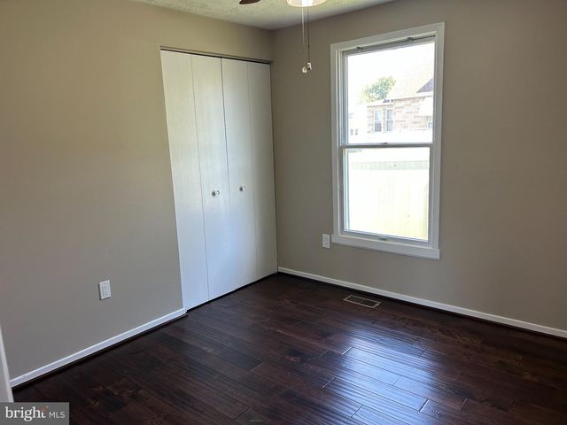 6817 BRENTWOOD AVE, Dundalk, MD 21222