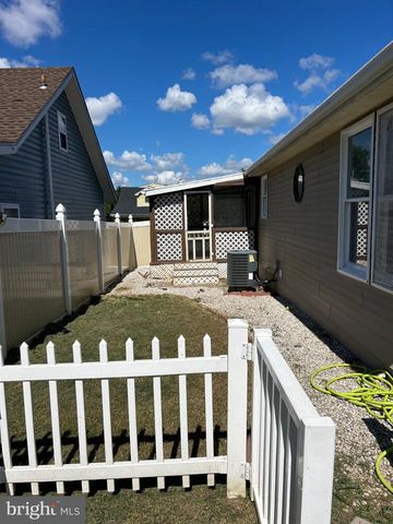 6817 BRENTWOOD AVE, Dundalk, MD 21222