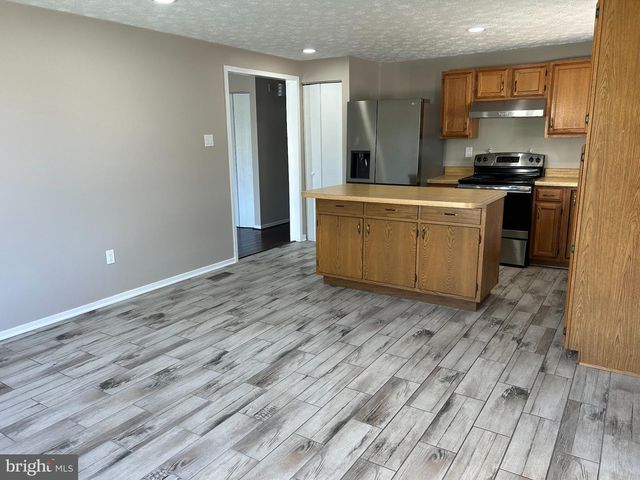6817 BRENTWOOD AVE, Dundalk, MD 21222