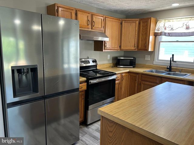 6817 BRENTWOOD AVE, Dundalk, MD 21222