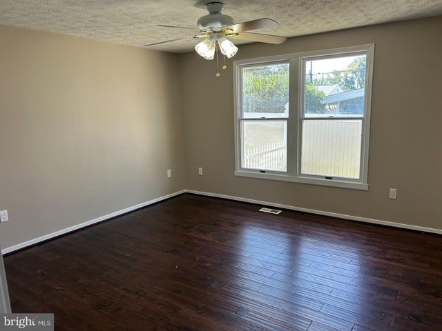 6817 BRENTWOOD AVE, Dundalk, MD 21222