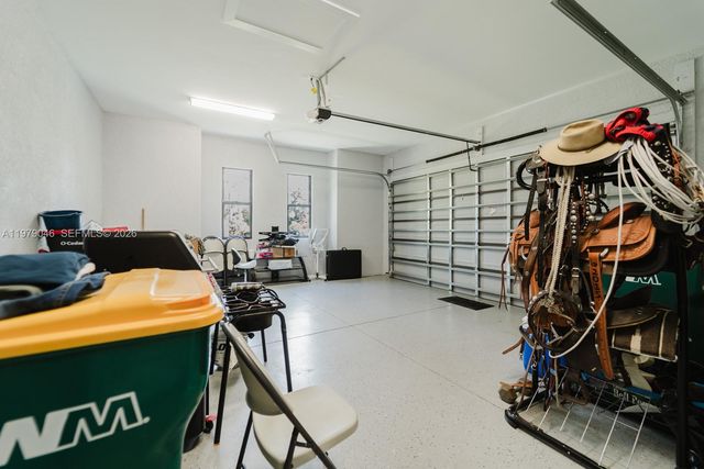 398 35th Ave NW, Naples, FL 34120