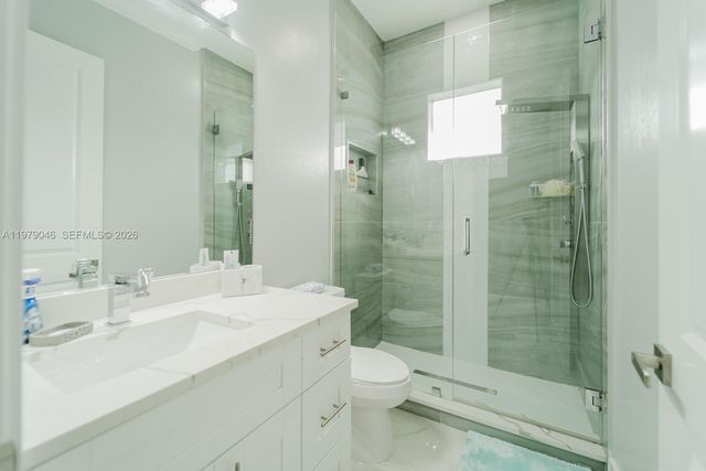 398 35th Ave NW, Naples, FL 34120