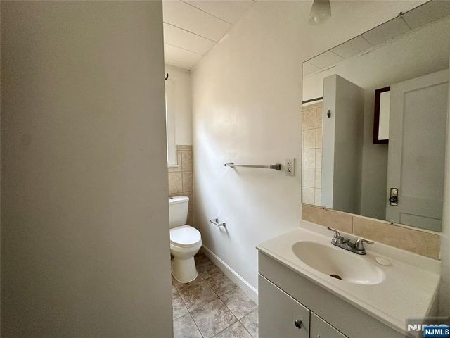 213-215 S 5th Street 1, Elizabeth, NJ 07206