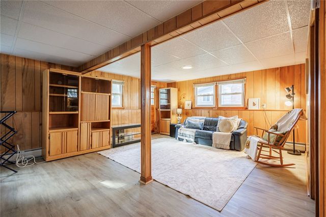 6 Courtney Drive, Seneca Falls, NY 13148