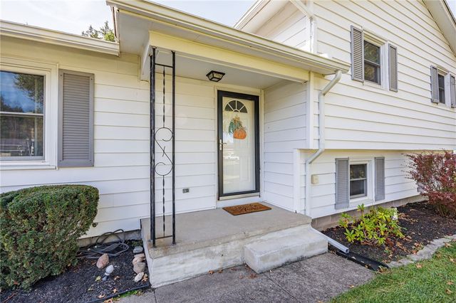 6 Courtney Drive, Seneca Falls, NY 13148