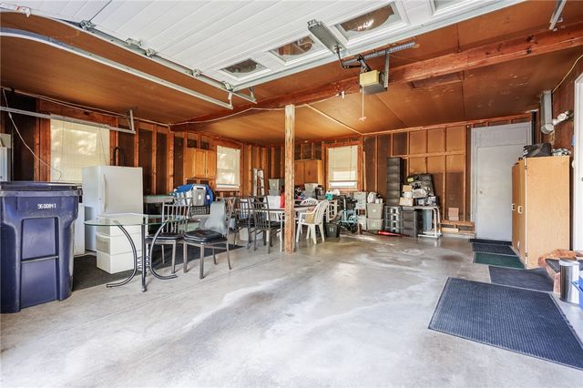 6 Courtney Drive, Seneca Falls, NY 13148