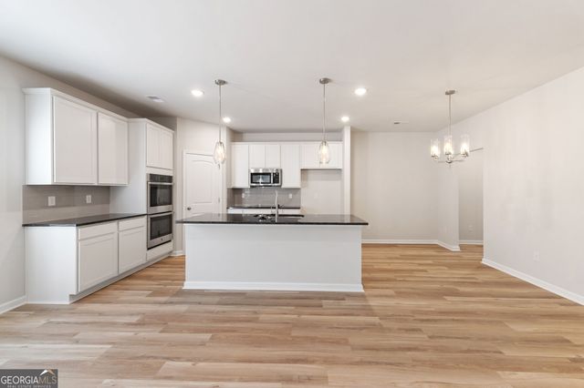300 Hudson Court, Jackson, GA 30233