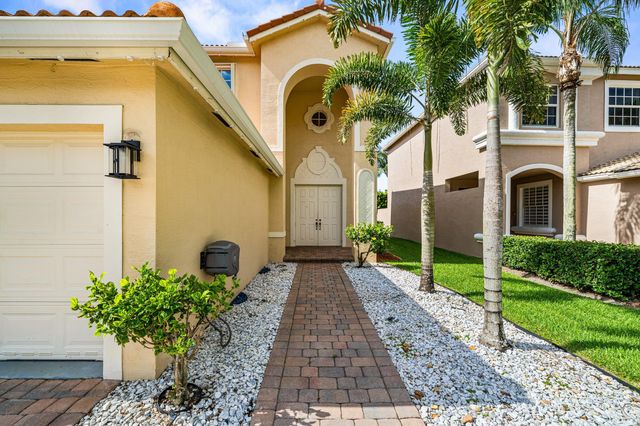 7048 Via Leonardo, Lake Worth, FL 33467