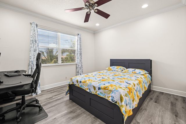 7048 Via Leonardo, Lake Worth, FL 33467