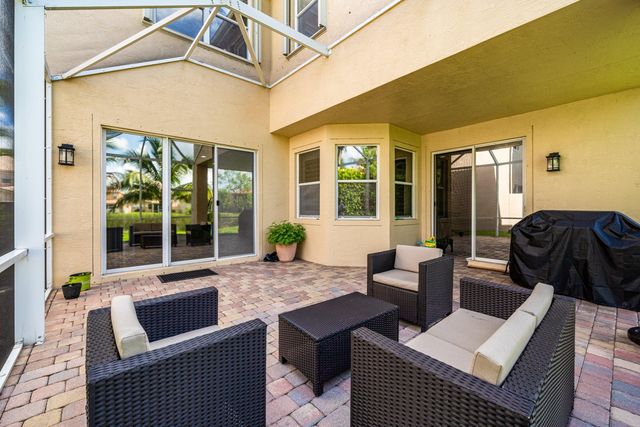 7048 Via Leonardo, Lake Worth, FL 33467