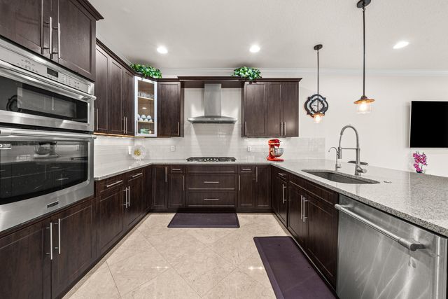 7048 Via Leonardo, Lake Worth, FL 33467