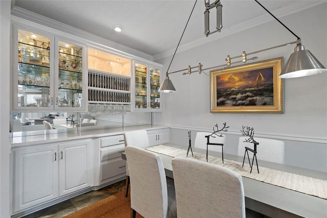 830 PINELLAS BAYWAY S, St Petersburg, FL 33715