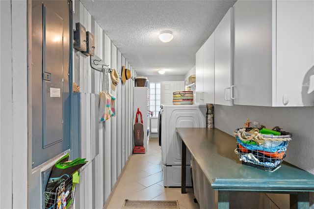 830 PINELLAS BAYWAY S, St Petersburg, FL 33715