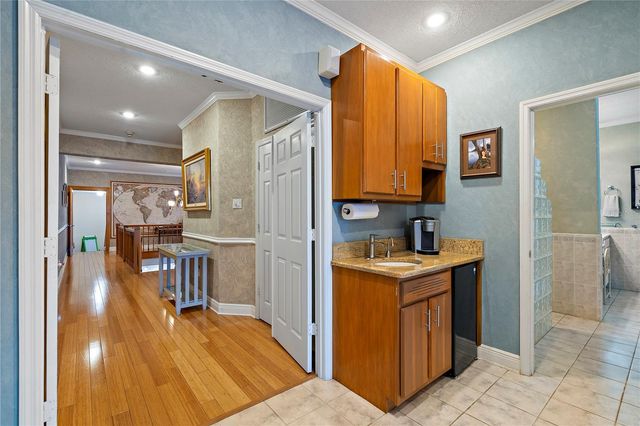 830 PINELLAS BAYWAY S, St Petersburg, FL 33715