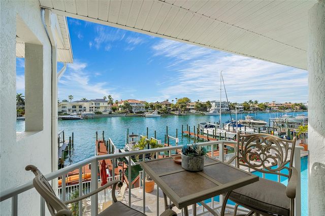 830 PINELLAS BAYWAY S, St Petersburg, FL 33715