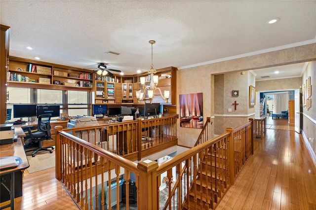 830 PINELLAS BAYWAY S, St Petersburg, FL 33715