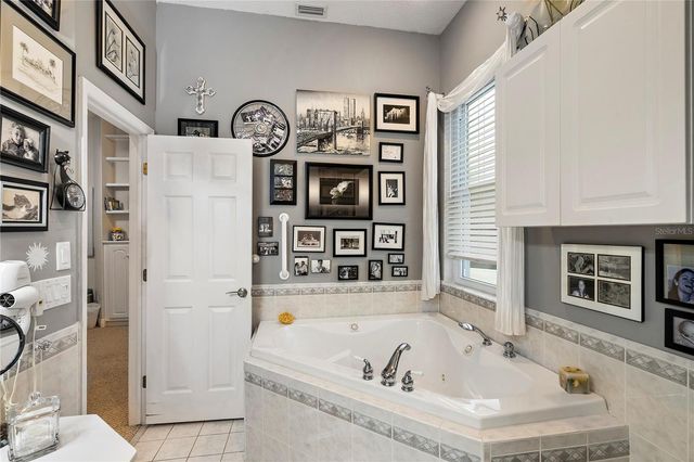 830 PINELLAS BAYWAY S, St Petersburg, FL 33715