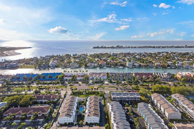 830 PINELLAS BAYWAY S, St Petersburg, FL 33715