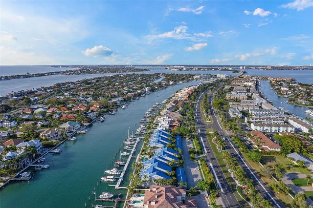 830 PINELLAS BAYWAY S, St Petersburg, FL 33715