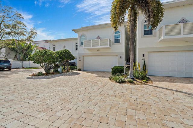 830 PINELLAS BAYWAY S, St Petersburg, FL 33715