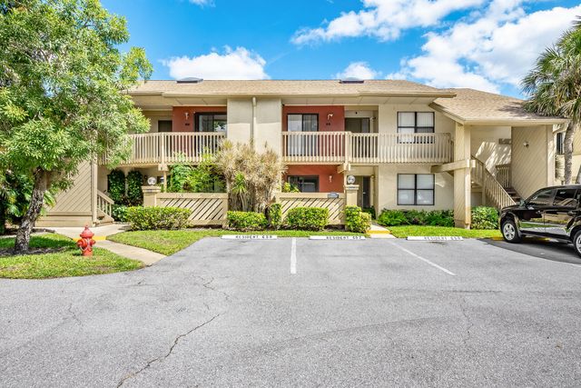 13155 Chadwick Court, Wellington, FL 33414