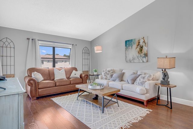 13155 Chadwick Court, Wellington, FL 33414